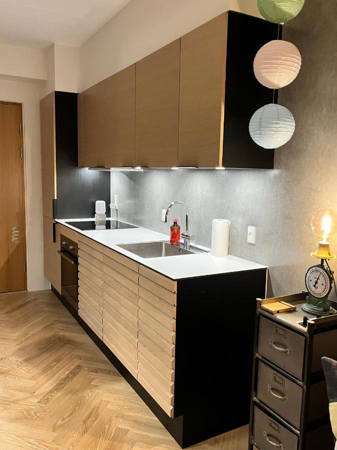 Apartment Directly To Seafront Of Bassin 7 With Big Balcony And Free Parking Århus Exterior foto