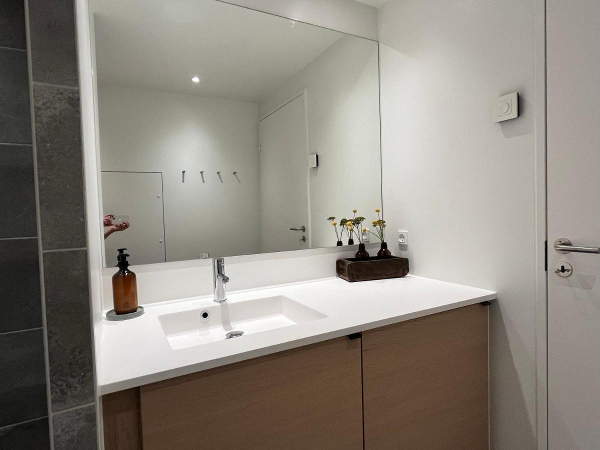 Apartment Directly To Seafront Of Bassin 7 With Big Balcony And Free Parking Århus Exterior foto