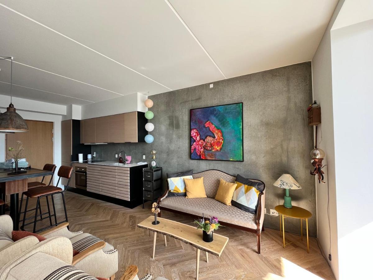 Apartment Directly To Seafront Of Bassin 7 With Big Balcony And Free Parking Århus Exterior foto